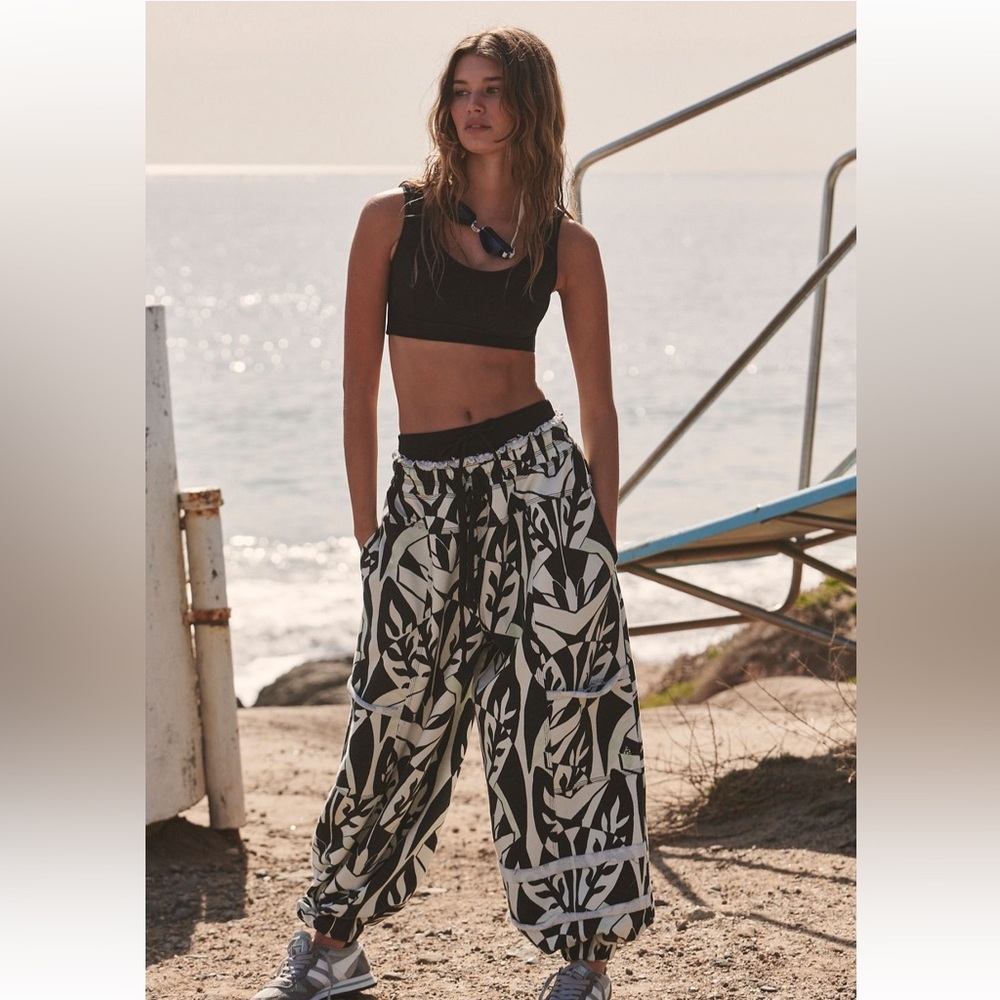 Free People This Printed Joggers